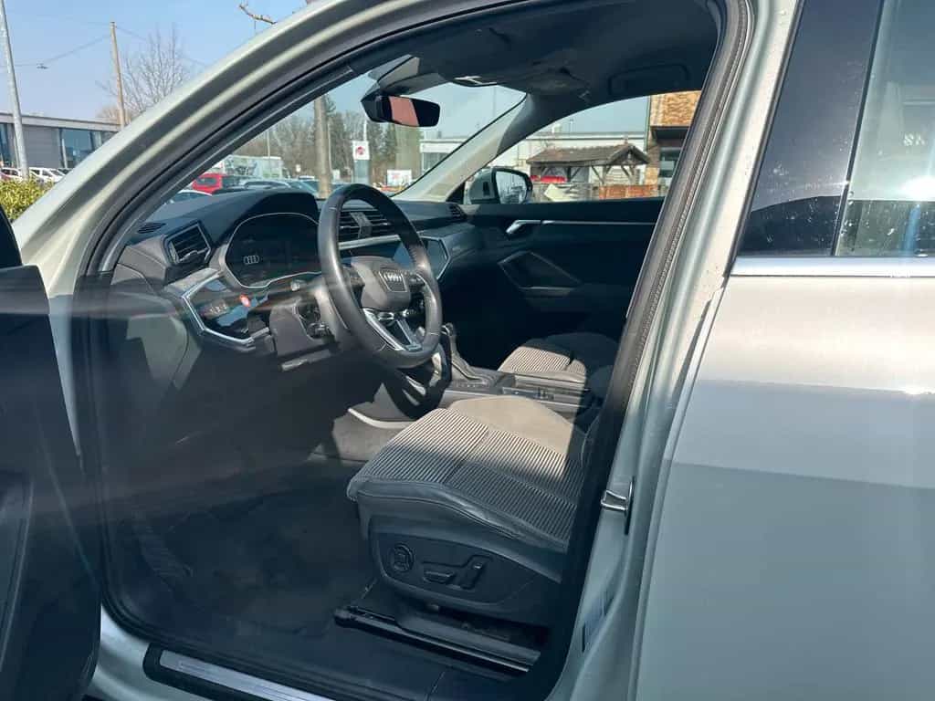 Audi Q3 Sportback 2,0l TSI DSG * SHZ RFK LED NAVI* 05/2020-photo-7