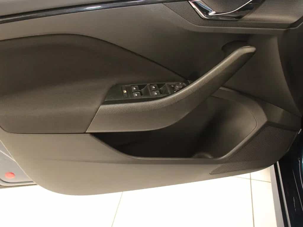 Skoda Kamiq 1.5 TSI DSG Ambition Virtual LED SHZ RFK 04/2021-photo-10