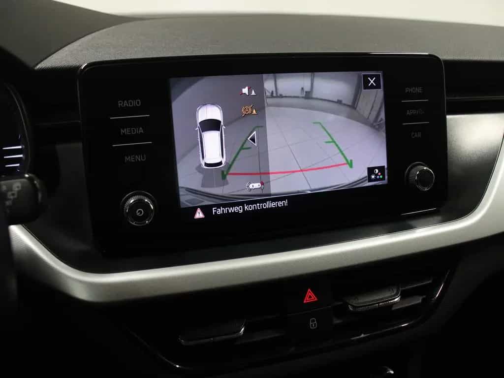 Skoda Kamiq 1.5 TSI DSG Ambition Virtual LED SHZ RFK 04/2021-photo-12