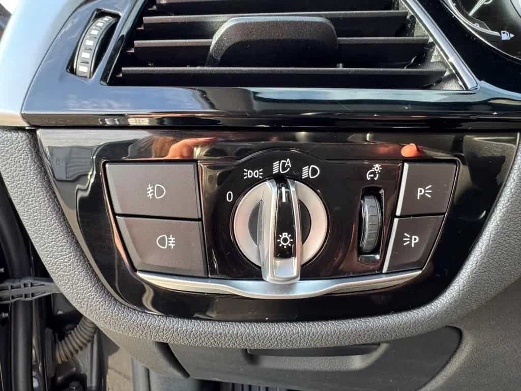 BMW 520 i Sport Line Touring Park-Assistent Luftfede 01/2020-photo-16