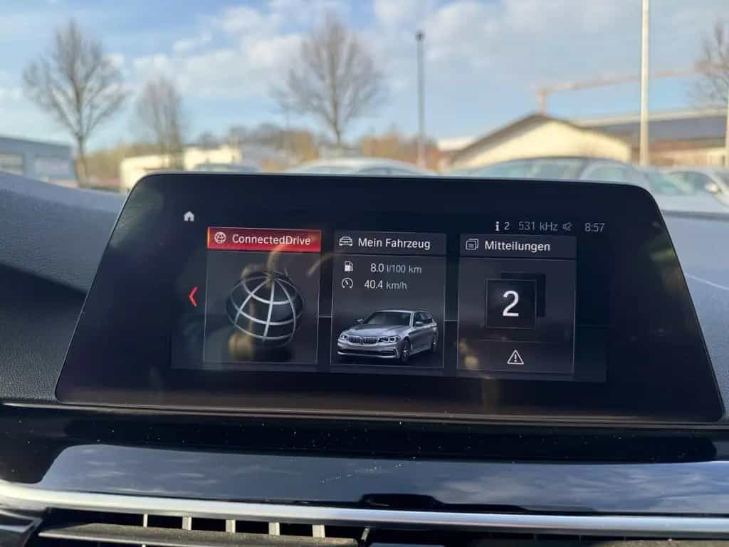 BMW 520 i Sport Line Touring Park-Assistent Luftfede 01/2020-photo-18