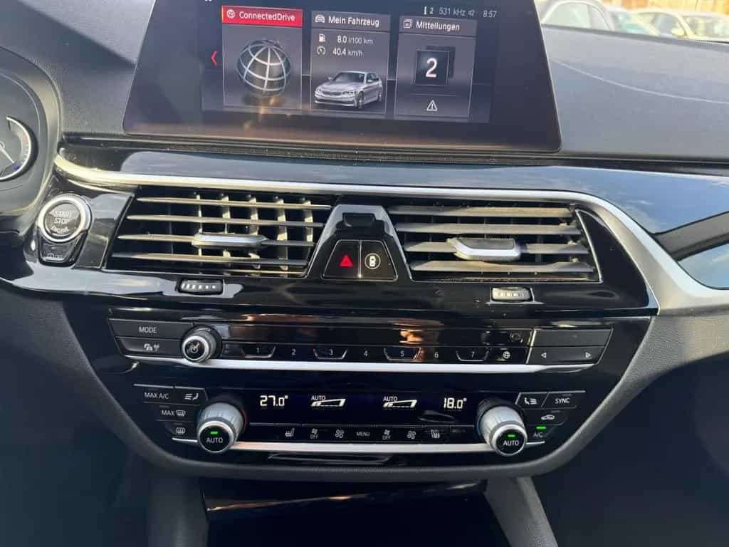 BMW 520 i Sport Line Touring Park-Assistent Luftfede 01/2020-photo-19