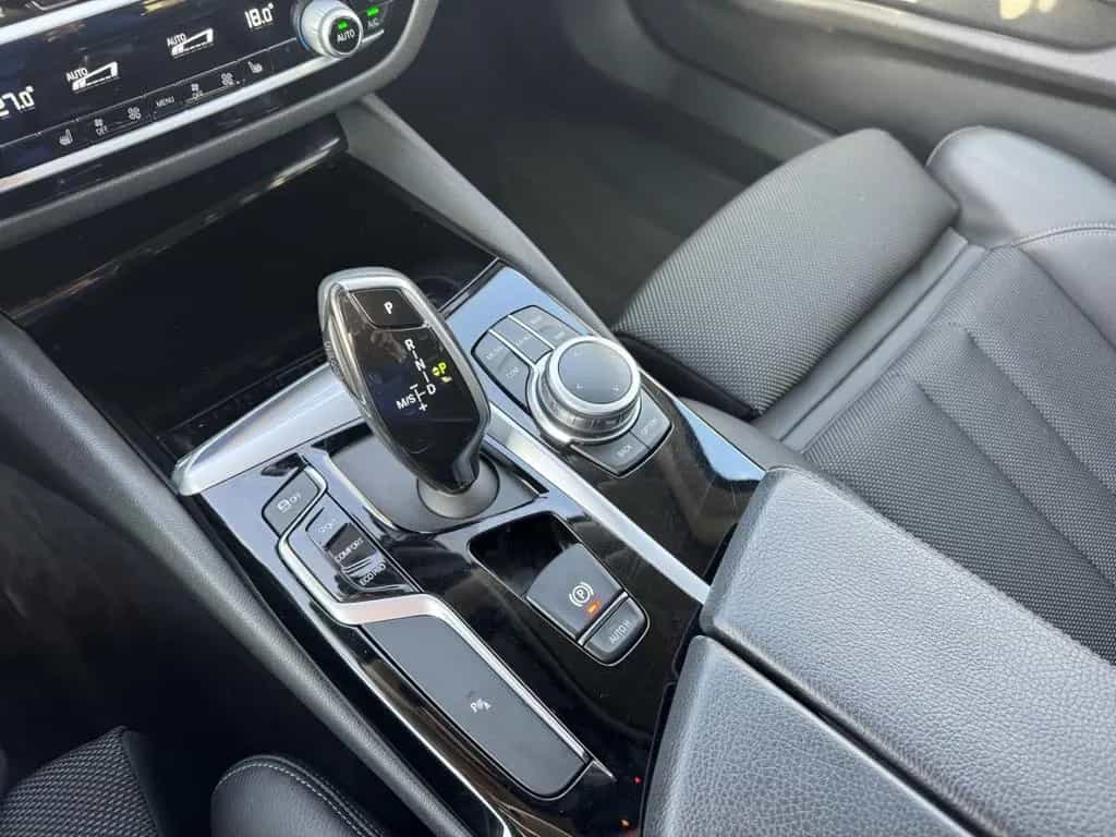 BMW 520 i Sport Line Touring Park-Assistent Luftfede 01/2020-photo-20