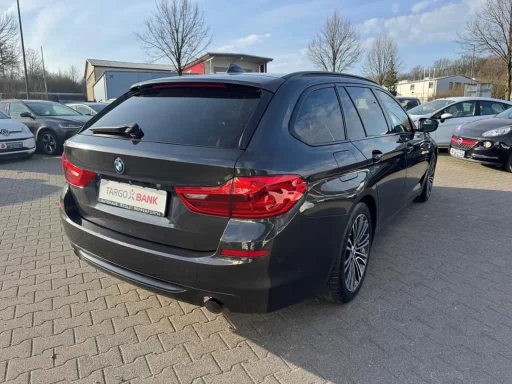 BMW 520 i Sport Line Touring Park-Assistent Luftfede 01/2020-photo-5