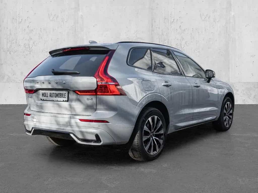Volvo XC60 Plus Dark 2WD AHK Leder Digitales Cockpit M 01/2024-photo-1