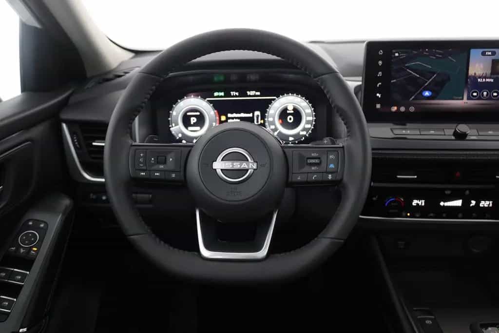 Nissan Qashqai N-Connecta 1.3 Dig-T MHEV Aut. LED ACC 10/2025-photo-14