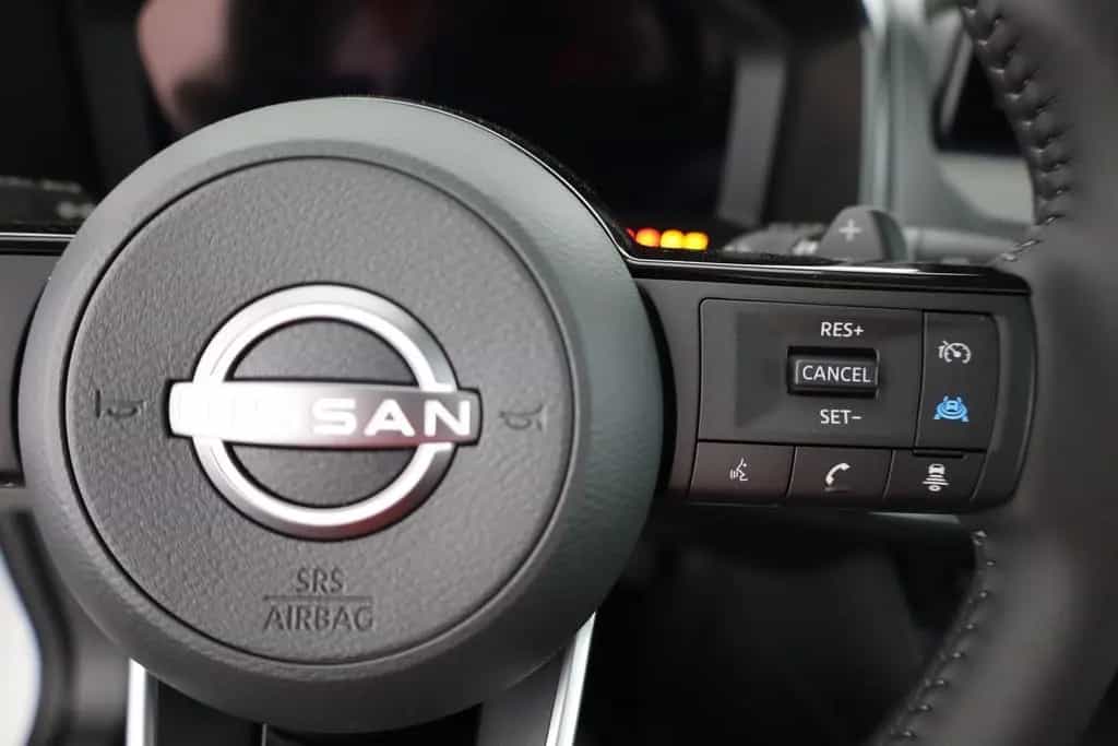 Nissan Qashqai N-Connecta 1.3 Dig-T MHEV Aut. LED ACC 10/2025-photo-16