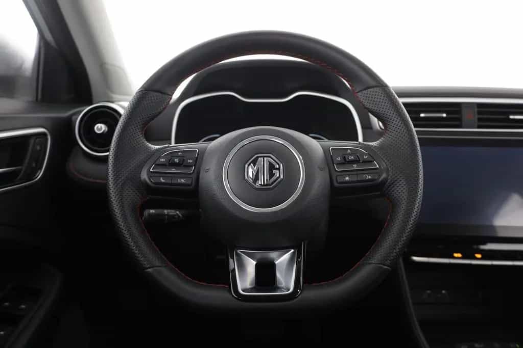 MG ZS 1.0 T-GDI Luxury Aut. LED Navi 360° Sitzheizu 05/2024-photo-13