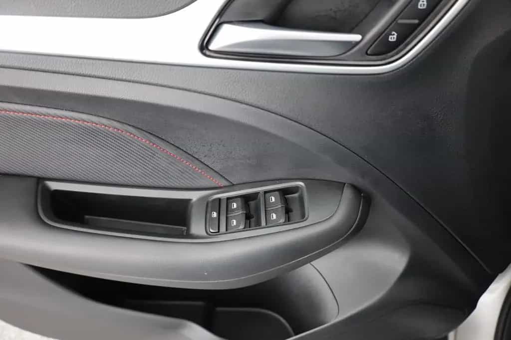 MG ZS 1.0 T-GDI Luxury Aut. LED Navi 360° Sitzheizu 05/2024-photo-19