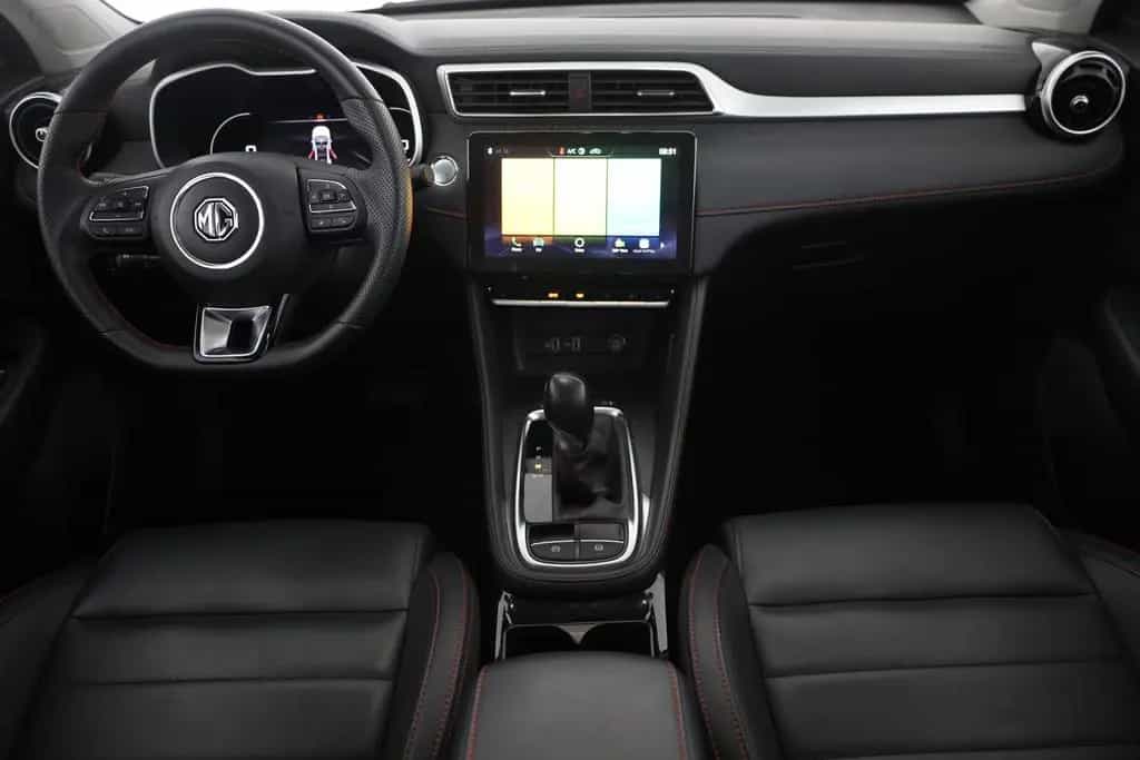MG ZS 1.0 T-GDI Luxury Aut. LED Navi 360° Sitzheizu 05/2024-photo-8