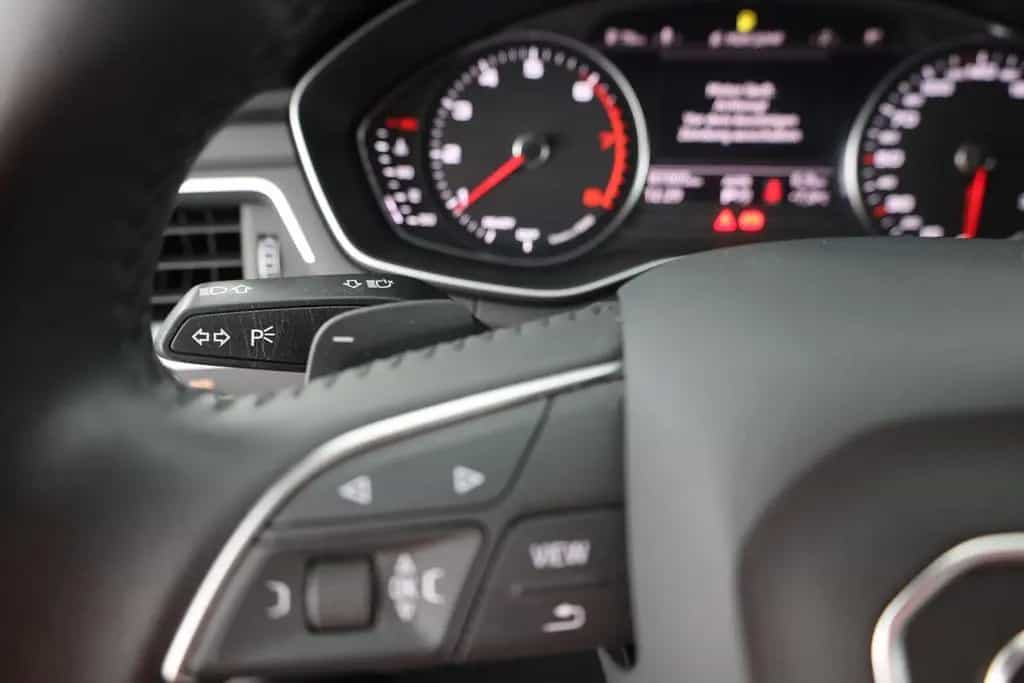 Audi A4 Avant 40 TFSI advanced Keyless-Go Leder Navi 01/2019-photo-19