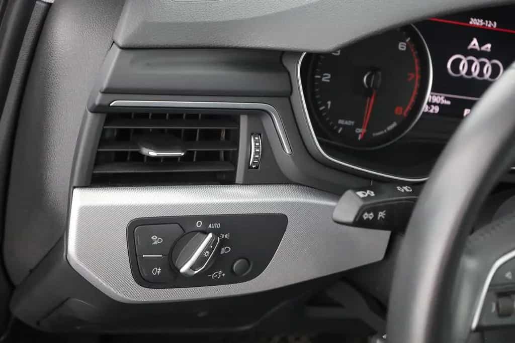 Audi A4 Avant 40 TFSI advanced Keyless-Go Leder Navi 01/2019-photo-21