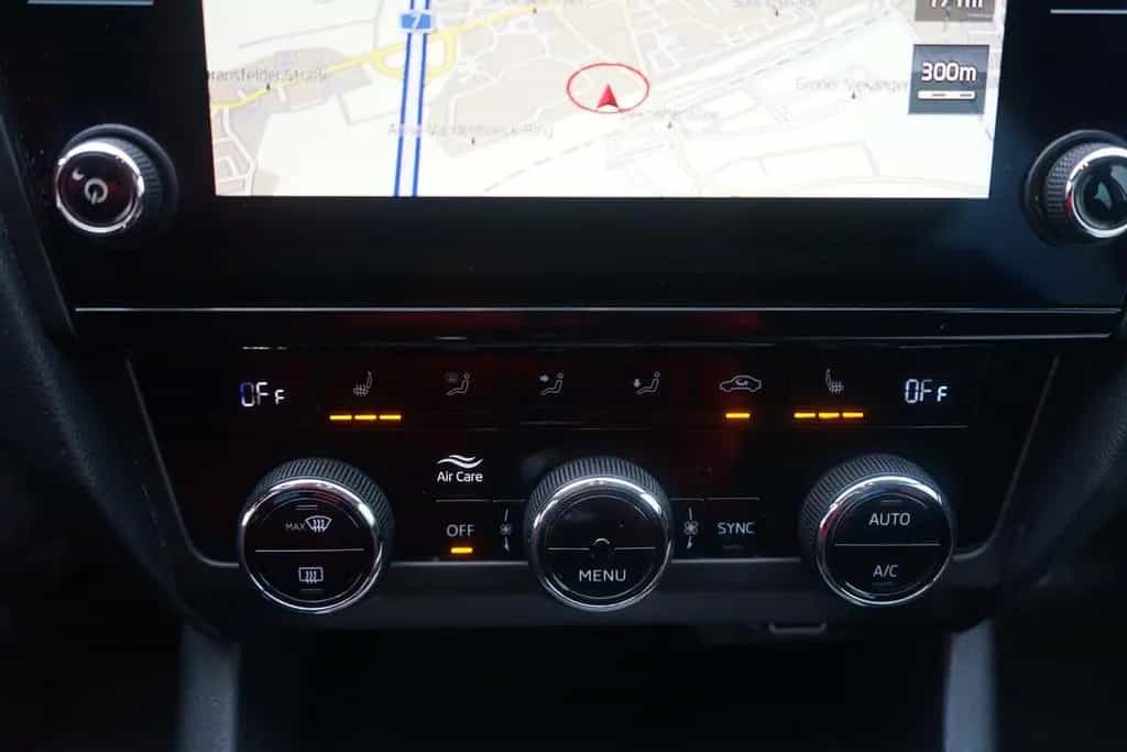Skoda Octavia Combi 1.0 Ambition Navi Sitzheizung PDC 08/2020-photo-16