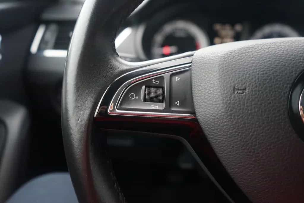 Skoda Octavia Combi 1.0 Ambition Navi Sitzheizung PDC 08/2020-photo-22