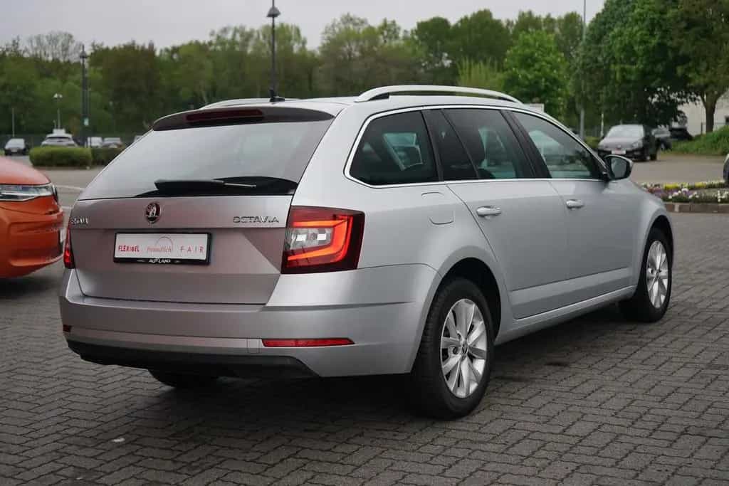 Skoda Octavia Combi 1.0 Ambition Navi Sitzheizung PDC 08/2020-photo-4