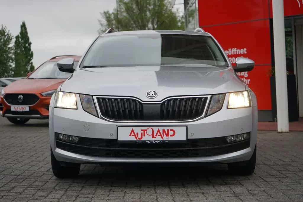 Skoda Octavia Combi 1.0 Ambition Navi Sitzheizung PDC 08/2020-photo-9