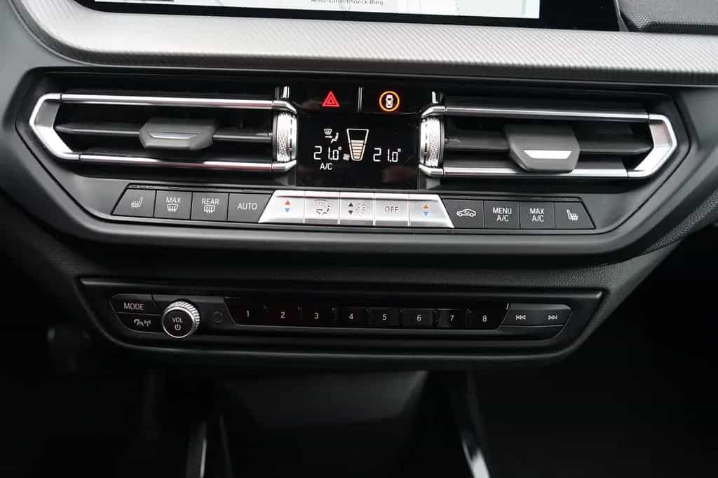 BMW 218 i M Sport Virtual Cockpit Sitzheizung Navi 07/2022-photo-14