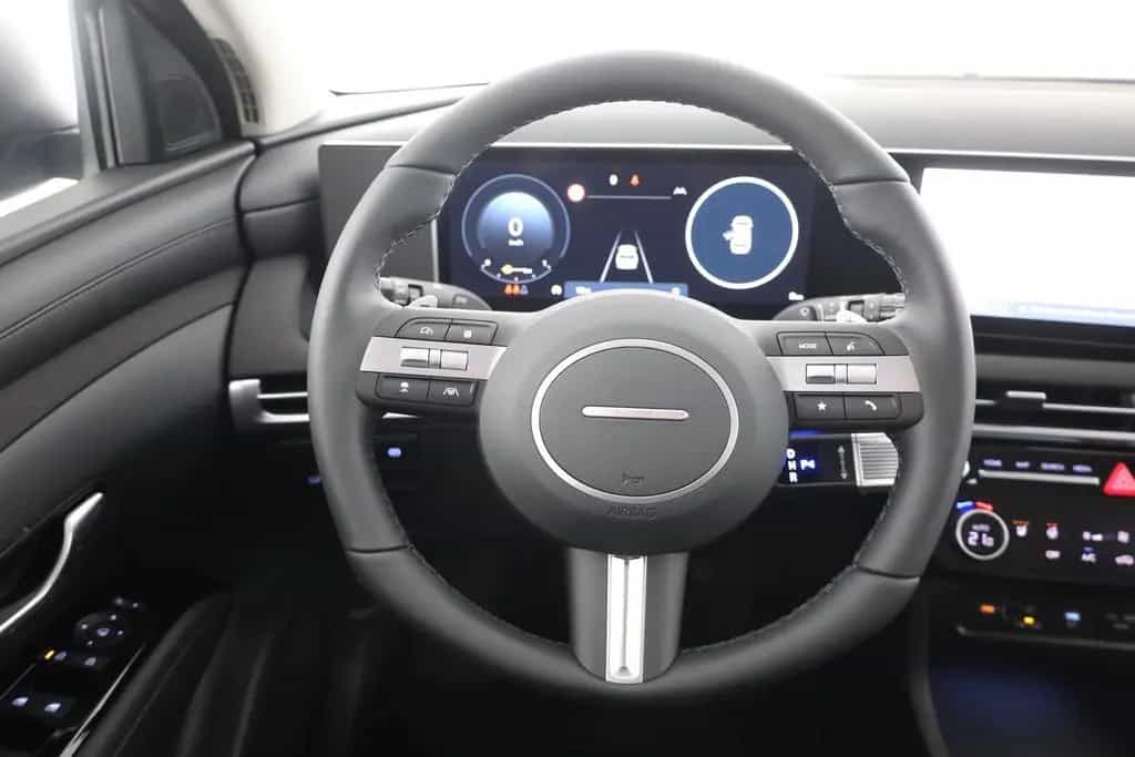 Hyundai TUCSON 1.6 T-GDI Aut. Matrix ACC Navi 12/2025-photo-13