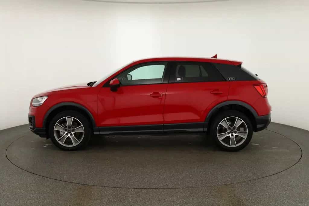 Audi Q2 30 TDI s-tronic Sport LED Tempomat AHK PDC 06/2018-photo-1