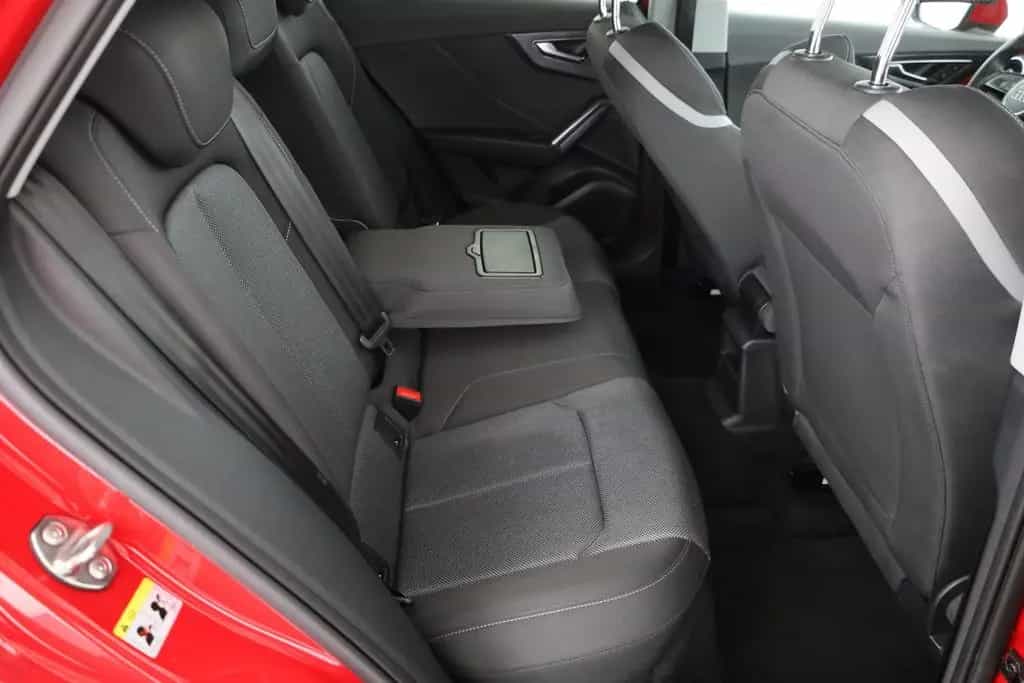 Audi Q2 30 TDI s-tronic Sport LED Tempomat AHK PDC 06/2018-photo-23