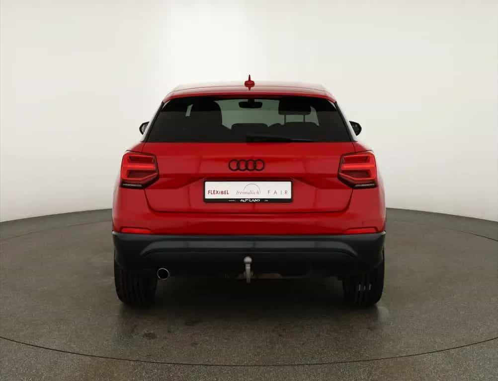 Audi Q2 30 TDI s-tronic Sport LED Tempomat AHK PDC 06/2018-photo-3