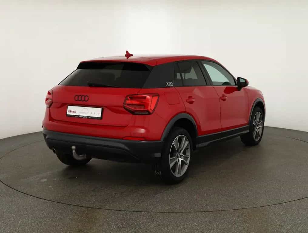 Audi Q2 30 TDI s-tronic Sport LED Tempomat AHK PDC 06/2018-photo-4