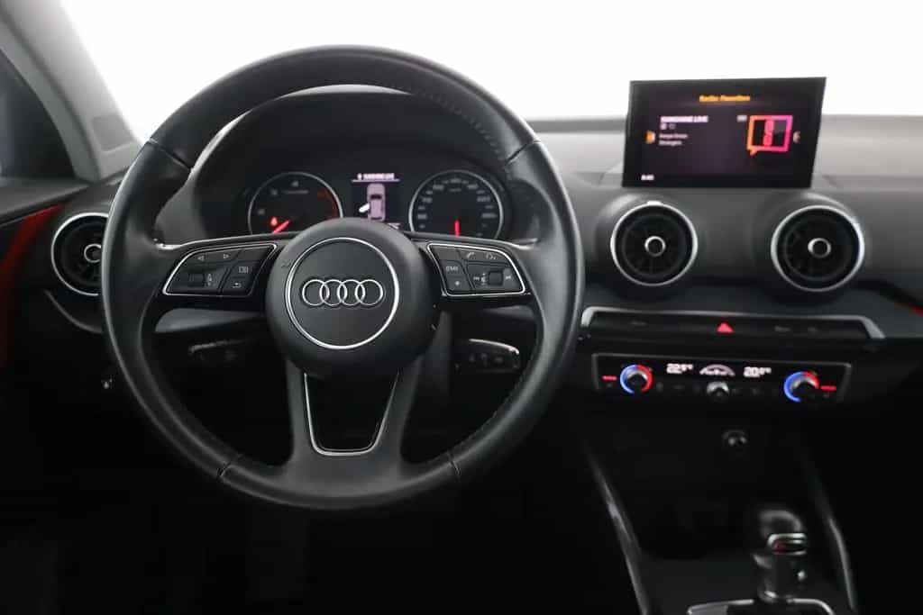 Audi Q2 30 TDI s-tronic Sport LED Tempomat AHK PDC 06/2018-photo-9