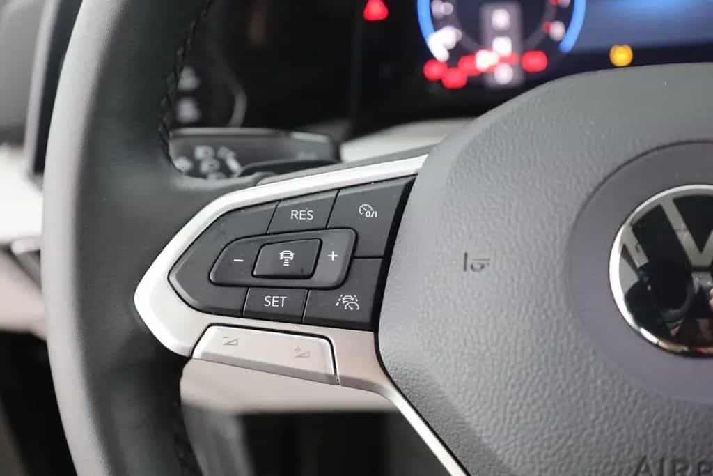 Volkswagen Golf VIII Variant 1.5 TSI DSG Life LED Navi ACC 06/2022-photo-15