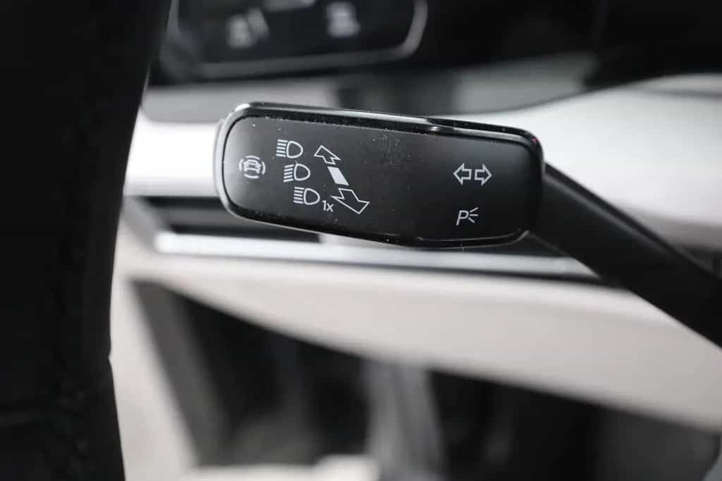 Volkswagen Golf VIII Variant 1.5 TSI DSG Life LED Navi ACC 06/2022-photo-17