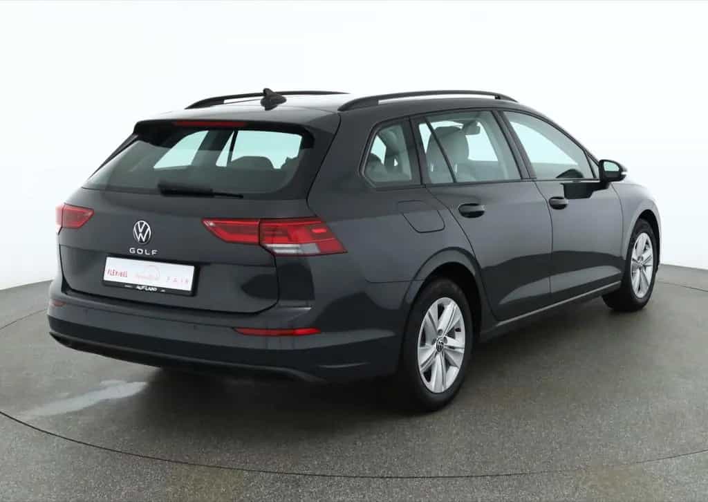 Volkswagen Golf VIII Variant 1.5 TSI DSG Life LED Navi ACC 06/2022-photo-4