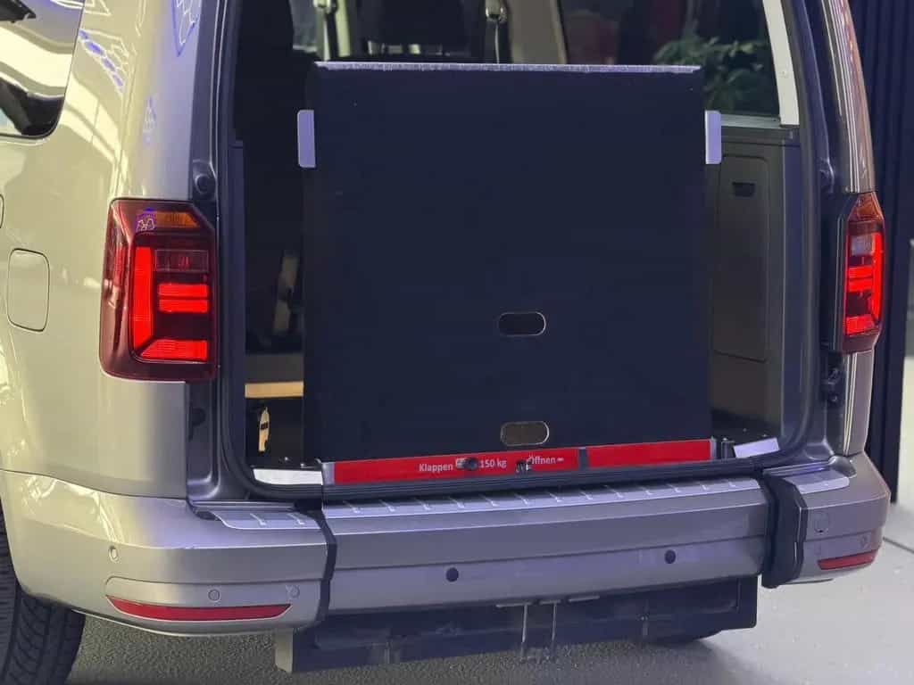 Volkswagen Caddy Maxi-DSG-Behindertengerecht-Rampe 06/2018-photo-19