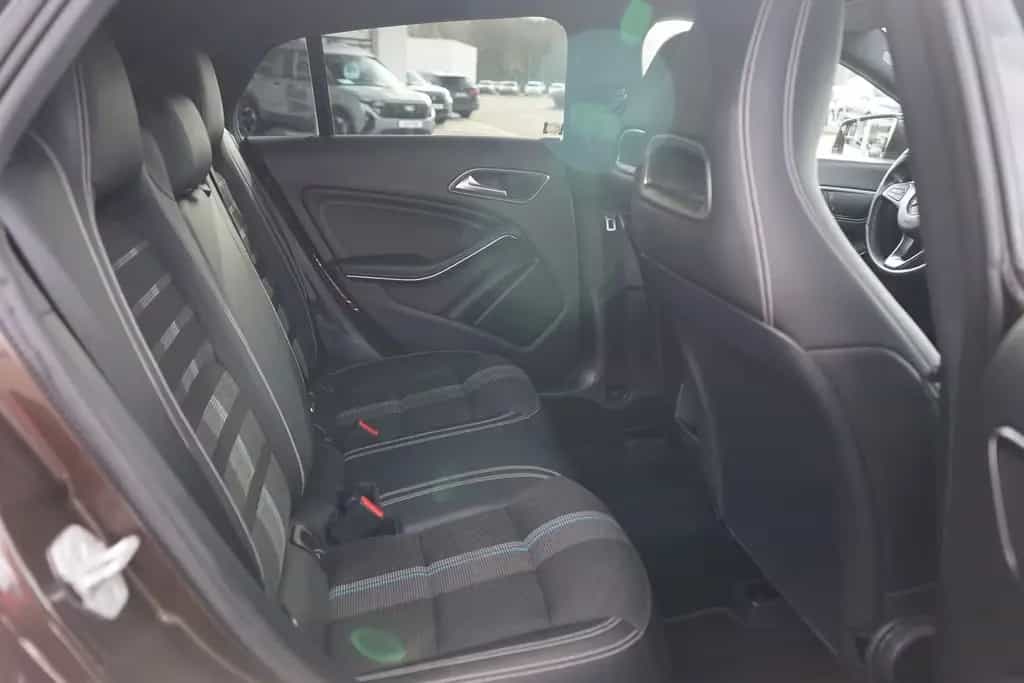 Mercedes-Benz CLA-Class 180 Score Klima LED Navi Sitzheizung 11/2016-photo-17
