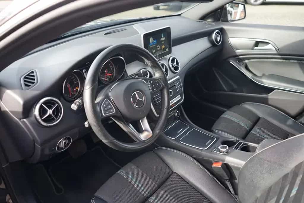 Mercedes-Benz CLA-Class 180 Score Klima LED Navi Sitzheizung 11/2016-photo-7