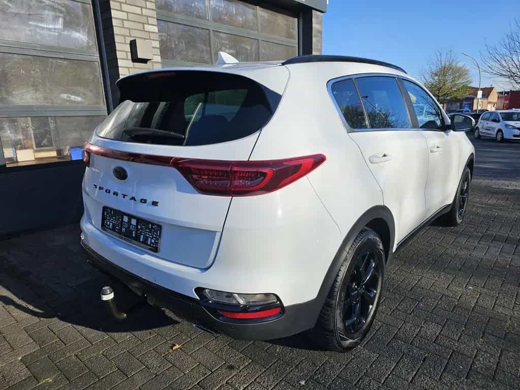 Kia Sportage Black Edition 2WD 03/2022-photo-4