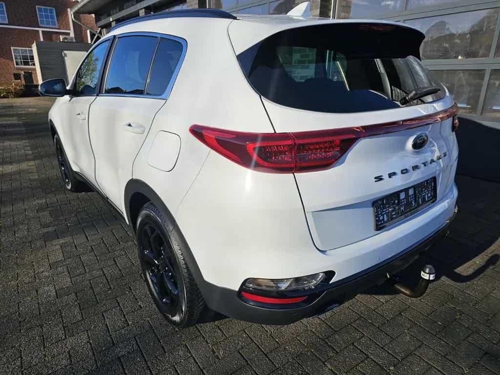 Kia Sportage Black Edition 2WD 03/2022-photo-5