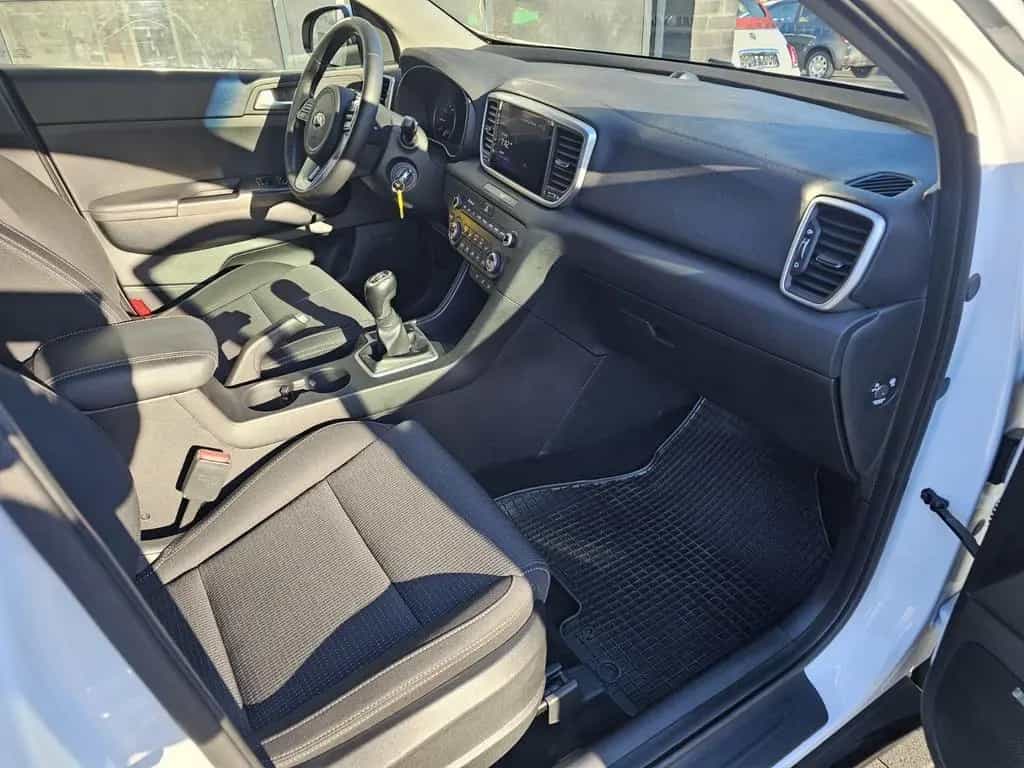 Kia Sportage Black Edition 2WD 03/2022-photo-9