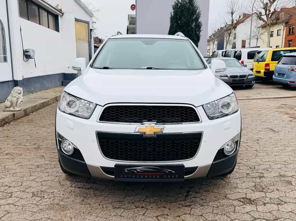 Chevrolet Captiva 2.2 D LTZ 4WD 1.Hand 7-Sitz Navi Kamera 10/2012-photo-1