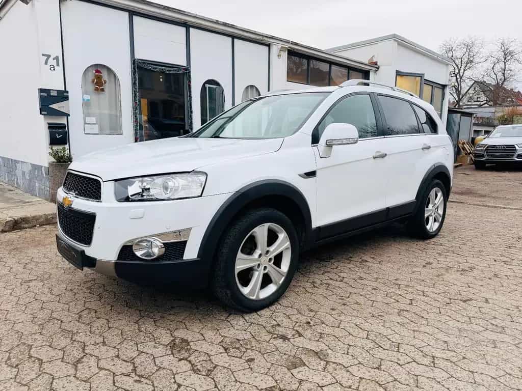 Chevrolet Captiva 2.2 D LTZ 4WD 1.Hand 7-Sitz Navi Kamera 10/2012-photo-2