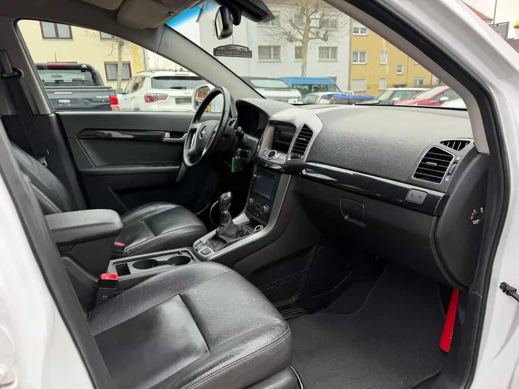 Chevrolet Captiva 2.2 D LTZ 4WD 1.Hand 7-Sitz Navi Kamera 10/2012-photo-24