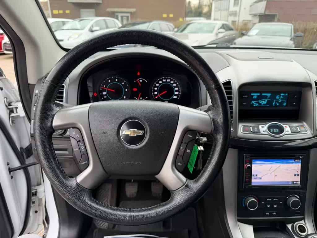Chevrolet Captiva 2.2 D LTZ 4WD 1.Hand 7-Sitz Navi Kamera 10/2012-photo-8