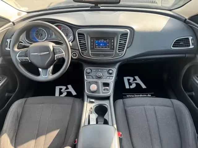 Chrysler 200 Limited 2.4 AUTOMATIK 11/2021-photo-11