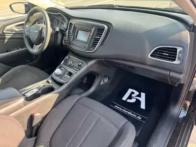 Chrysler 200 Limited 2.4 AUTOMATIK 11/2021-photo-12