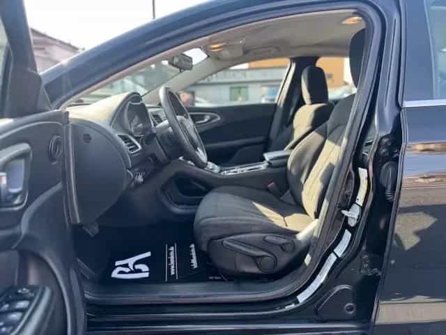 Chrysler 200 Limited 2.4 AUTOMATIK 11/2021-photo-9