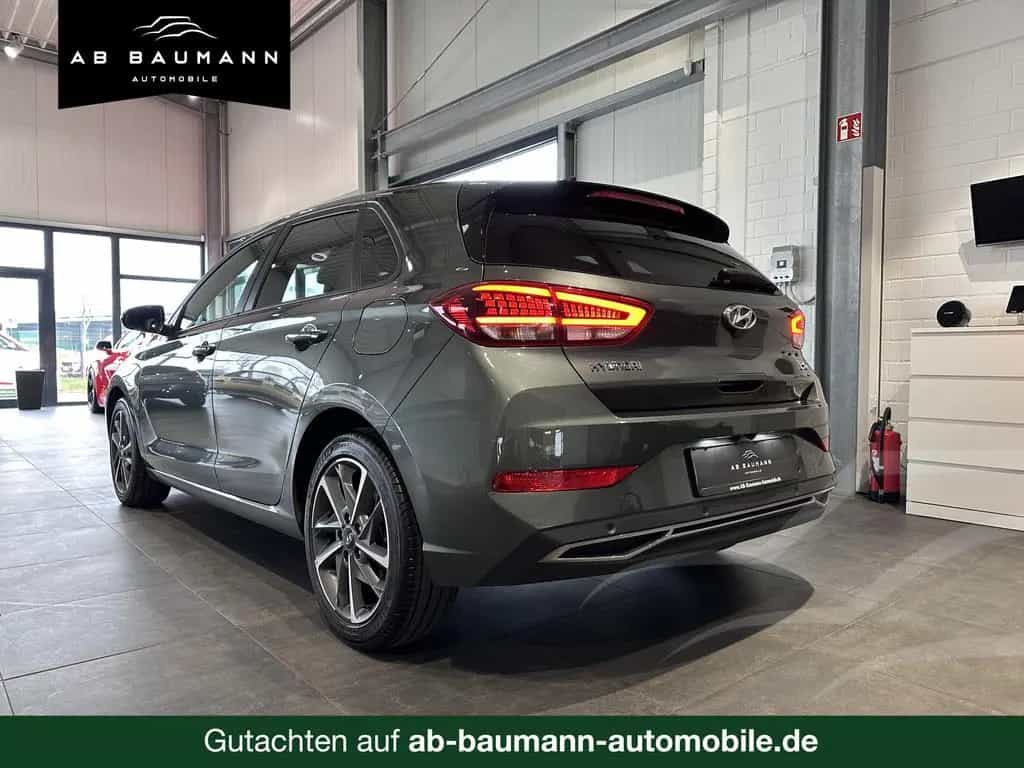 Hyundai i30 Connect & Go *NAVI, AUTOMATIK, LED, RFK* 03/2024-photo-2