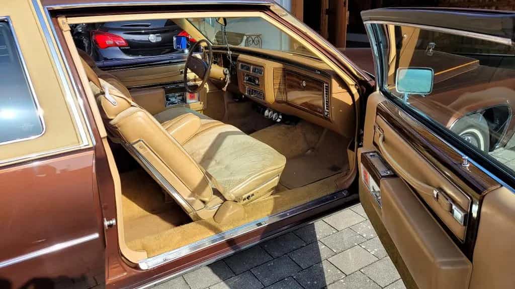 Cadillac Deville Coupé 07/1977-photo-10