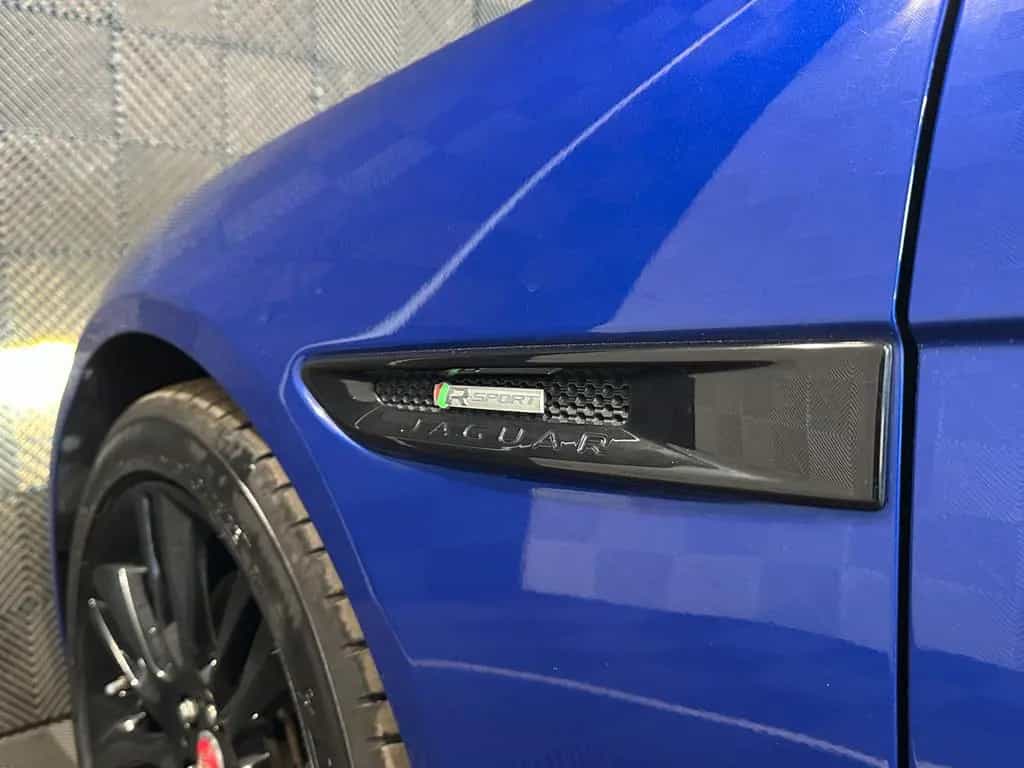 Jaguar XE 20d*R SPORT*BLACK PACK-XENON-R.KAM-ACC-SHZ-18 02/2019-photo-11