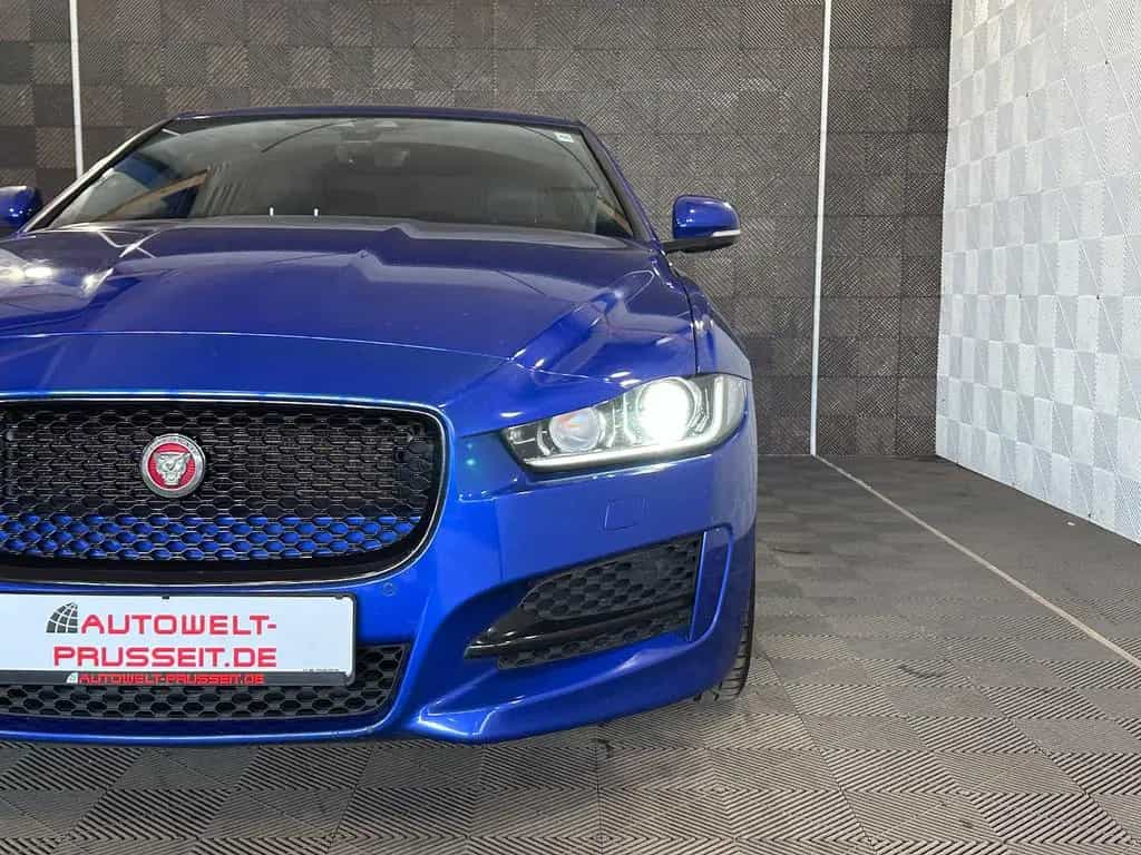 Jaguar XE 20d*R SPORT*BLACK PACK-XENON-R.KAM-ACC-SHZ-18 02/2019-photo-12
