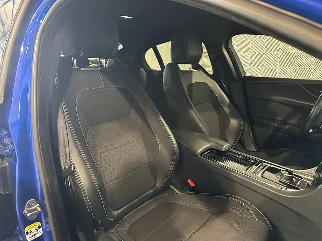 Jaguar XE 20d*R SPORT*BLACK PACK-XENON-R.KAM-ACC-SHZ-18 02/2019-photo-18