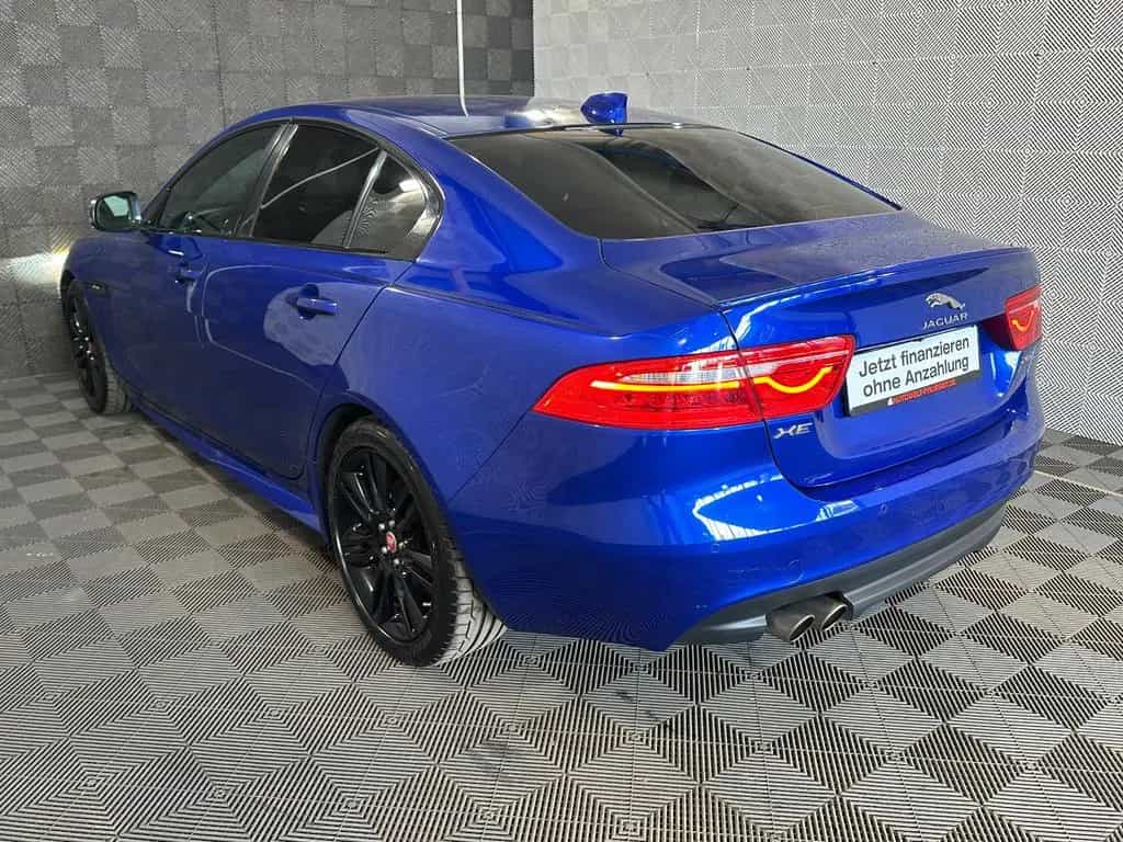 Jaguar XE 20d*R SPORT*BLACK PACK-XENON-R.KAM-ACC-SHZ-18 02/2019-photo-2