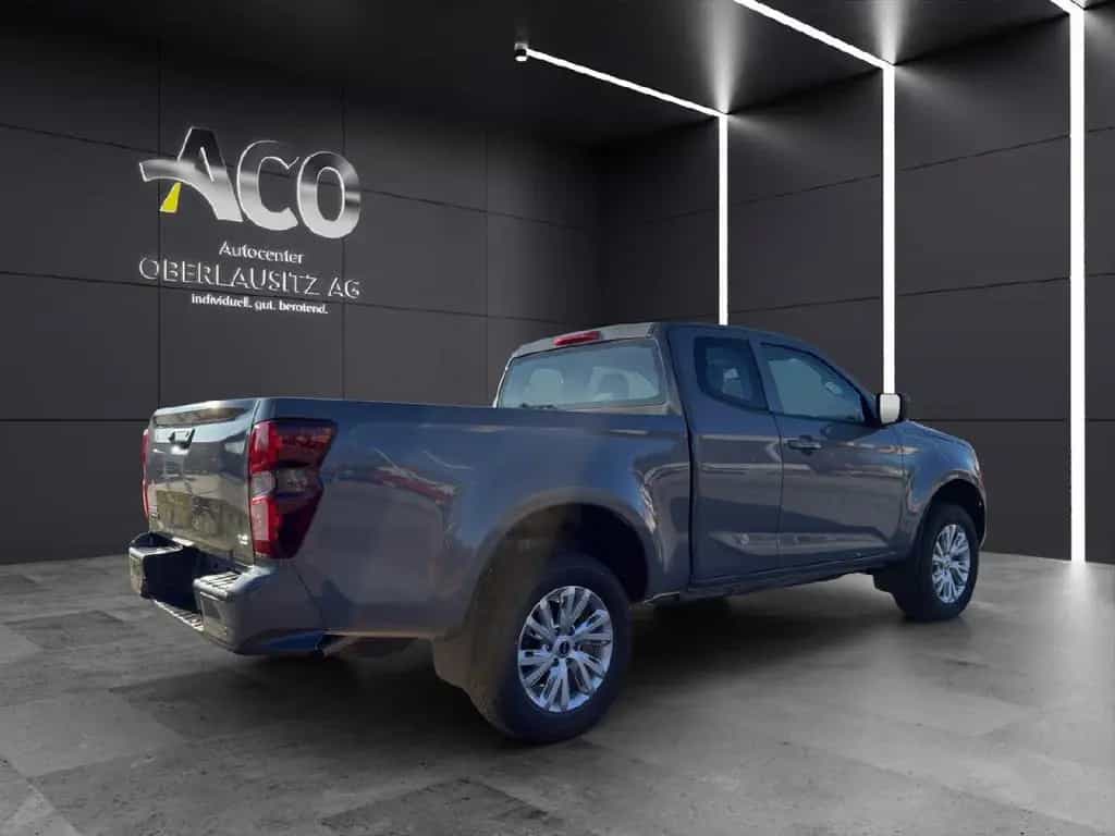 Isuzu D-Max Space Cab 4WD LS null-photo-4